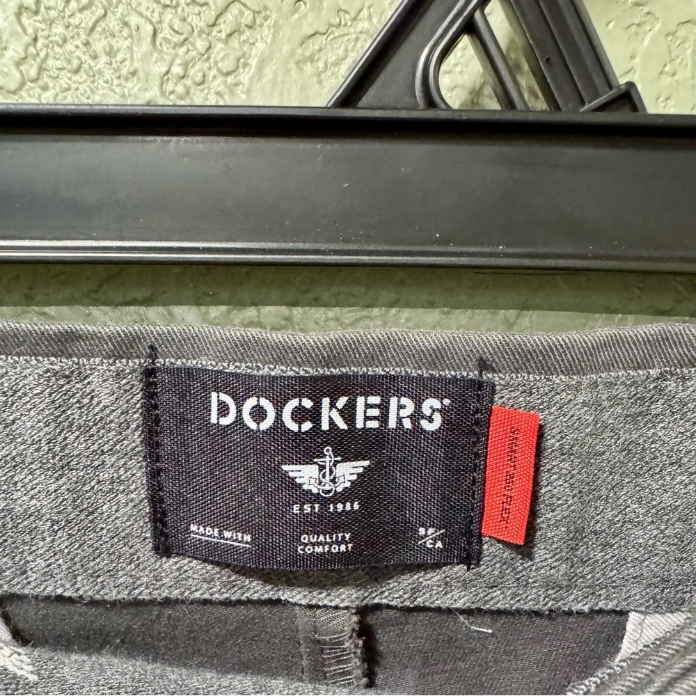 Dockers Men's Gray Pants Size 38 - Picture 2 of 4